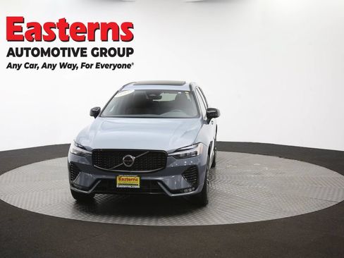 Used 2023 Volvo XC60 B5 Plus AWD/4WD image 57