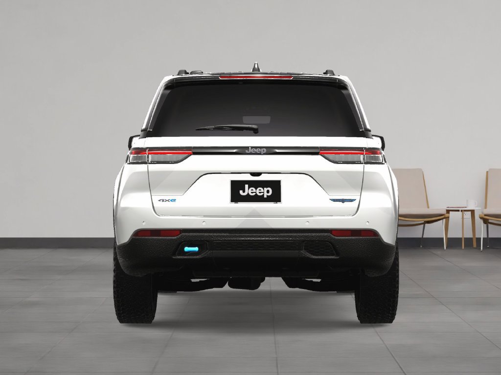New 2024 Jeep Grand Cherokee Trailhawk w/ Advanced Protech Group II AWD/4WD image 11