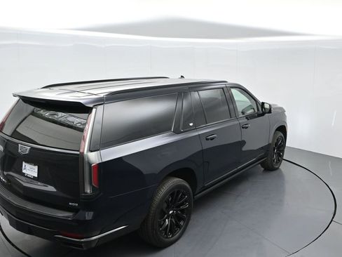 Used 2023 Cadillac Escalade ESV Sport Platinum w/ LPO, ONYX Package image 64