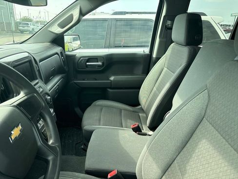 Used 2026 Chevrolet Silverado 1500 Custom w/ LPO, Dark Essentials Package AWD/4WD image 19