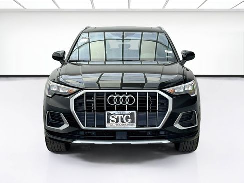 Used 2020 Audi Q3 2.0T Premium w/ Convenience Package AWD/4WD image 2