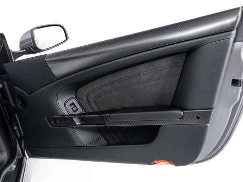 Used 2009 Aston Martin DBS Coupe image 41