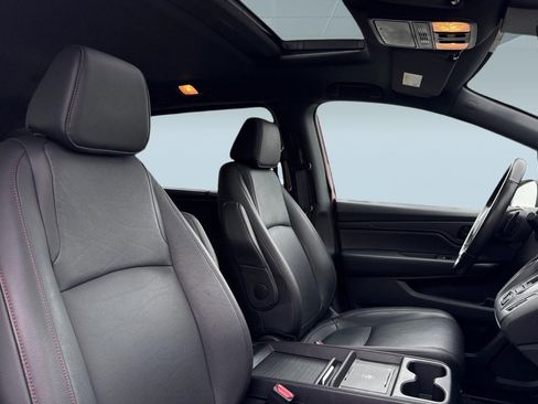 Used 2025 Honda Odyssey Sport-L image 30