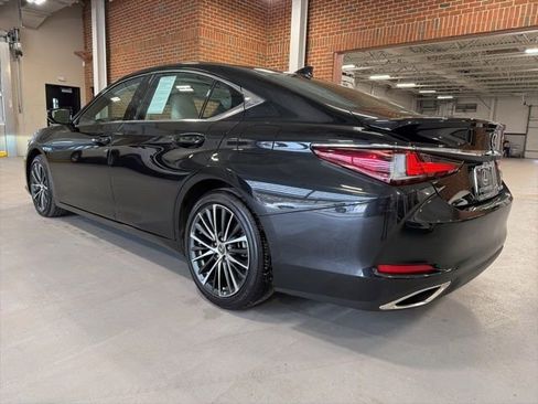 Used 2023 Lexus ES 350 w/ Premium Package image 5