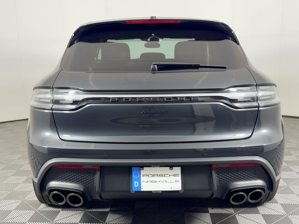 Used 2026 Porsche Macan AWD/4WD image 13
