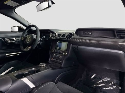 Used 2020 Ford Mustang Shelby GT500 w/ Technology Package RWD image 36