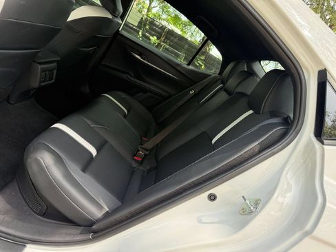 Used 2026 Toyota Camry SE FWD image 30