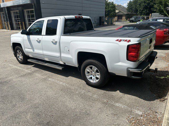 Used 2018 Chevrolet Silverado 1500 LT AWD/4WD image 11