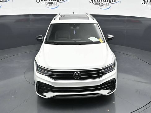 Used 2023 Volkswagen Tiguan SE R-Line AWD/4WD image 19