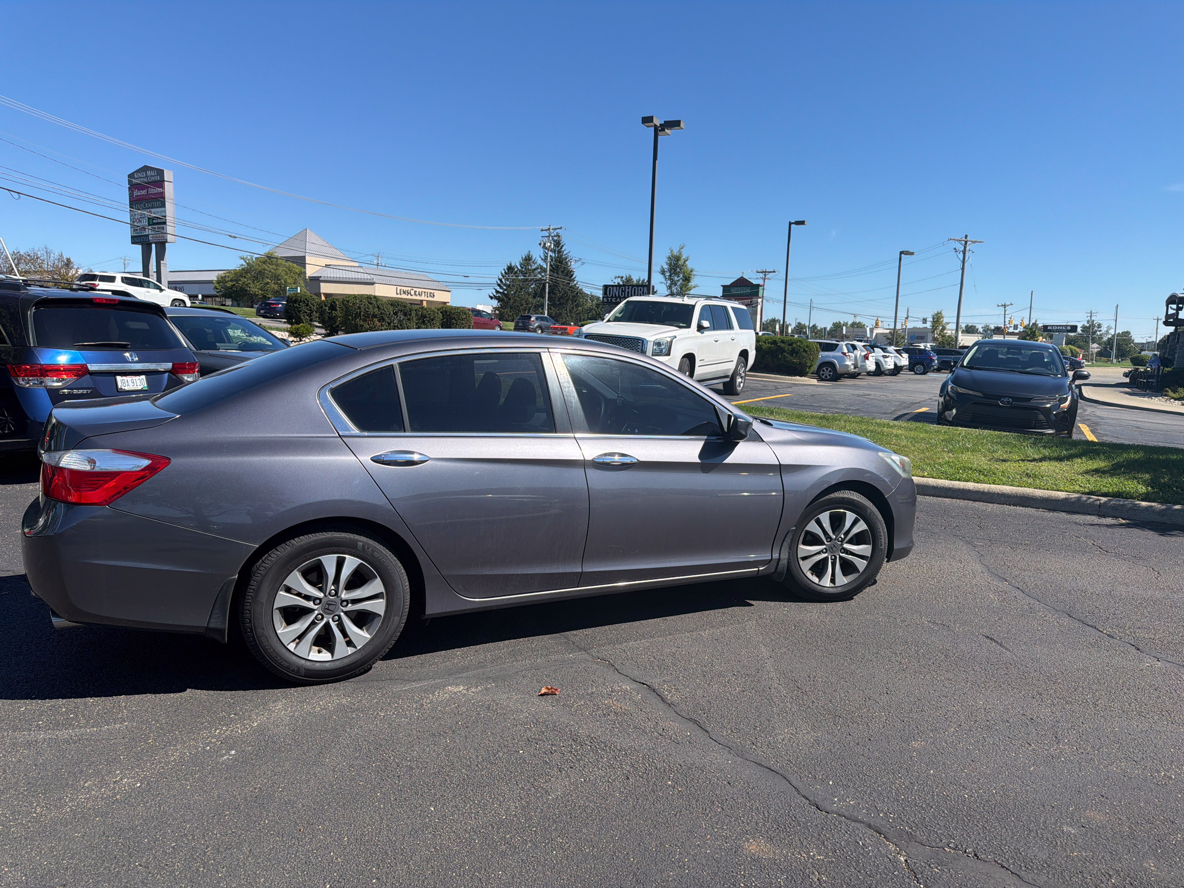 Used 2015 Honda Accord LX image 15