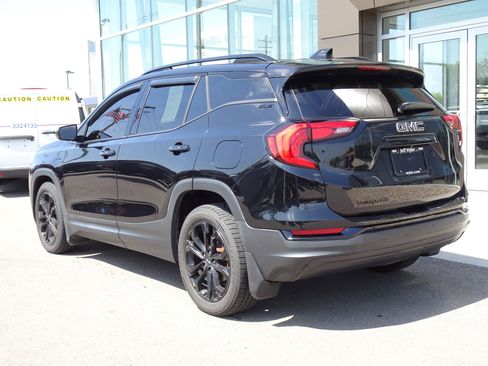 Used 2019 GMC Terrain SLE w/ Black Edition FWD image 3