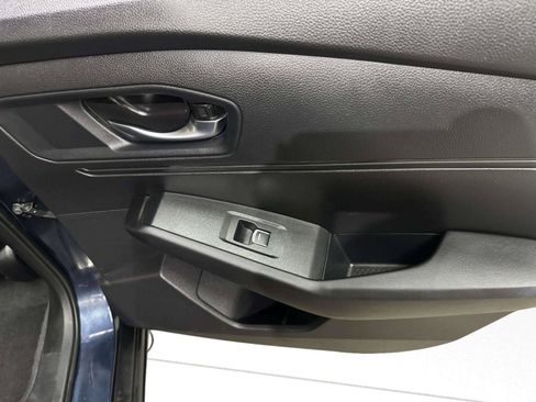 Used 2023 Honda Accord EX image 41