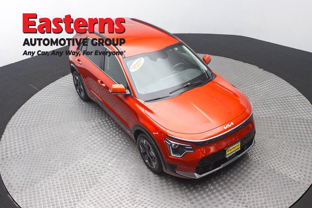Used 2023 Kia Niro Wind w/ Wind Preserve Package FWD image 4