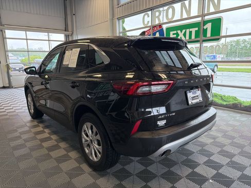 Used 2023 Ford Escape Active AWD/4WD image 4