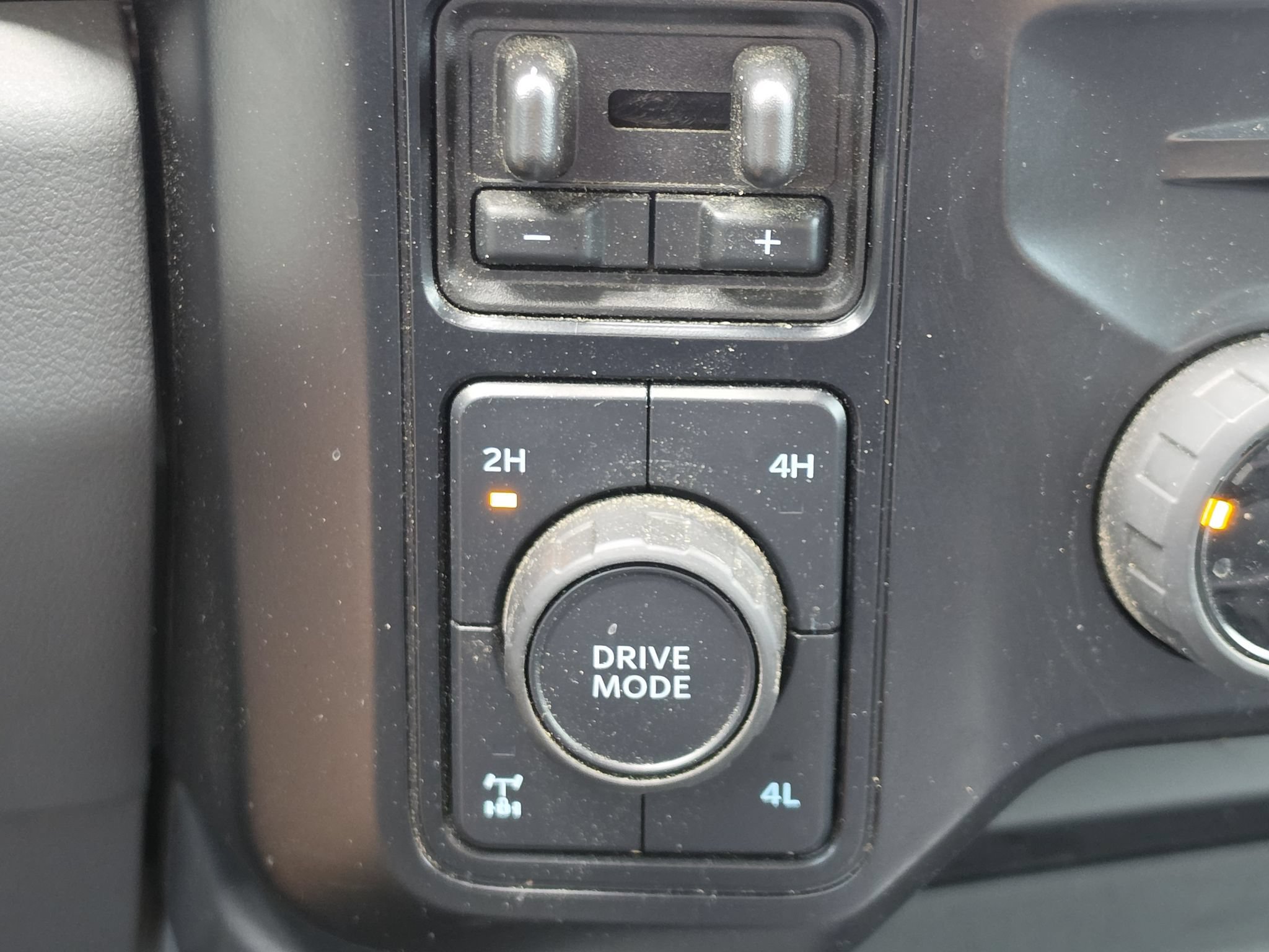 Used 2024 Ford F250 XLT w/ FX4 Off-Road Package AWD/4WD image 23