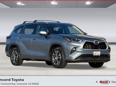 Used 2022 Toyota Highlander XLE