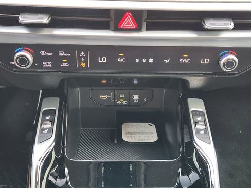 New 2026 Kia Sorento SX image 14