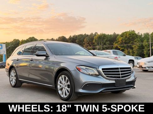 Used 2017 Mercedes-Benz E 400 4MATIC Wagon image 4