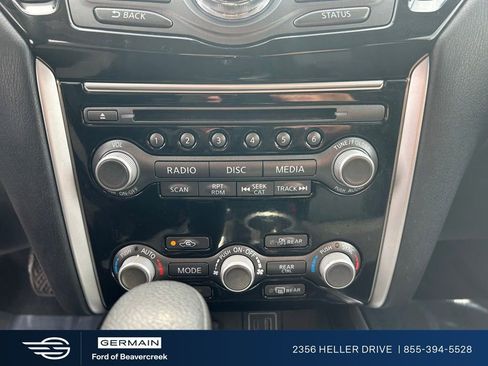 Used 2020 Nissan Pathfinder S AWD/4WD image 12