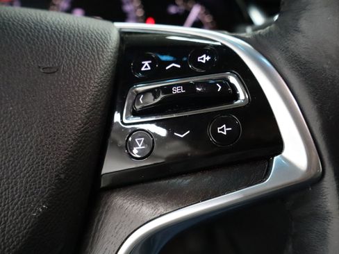 Used 2018 Cadillac XTS Luxury image 16