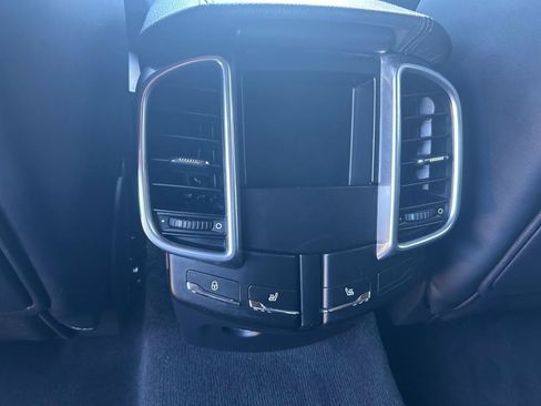 Used 2014 Porsche Cayenne Diesel AWD/4WD image 24