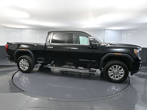 Used 2023 GMC Sierra 2500 Denali w/ Denali Ultimate Package AWD/4WD image 4