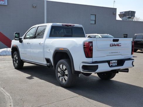 New 2026 GMC Sierra 3500 Denali w/ Denali Reserve Package AWD/4WD image 9