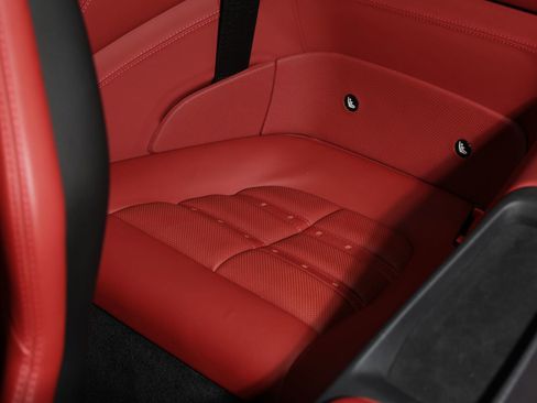 Used 2019 Ferrari Portofino image 43