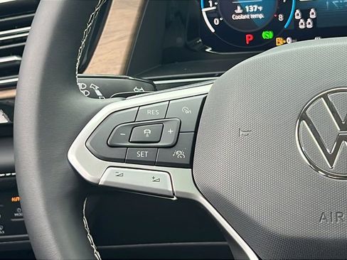 New 2026 Volkswagen Atlas SE image 25