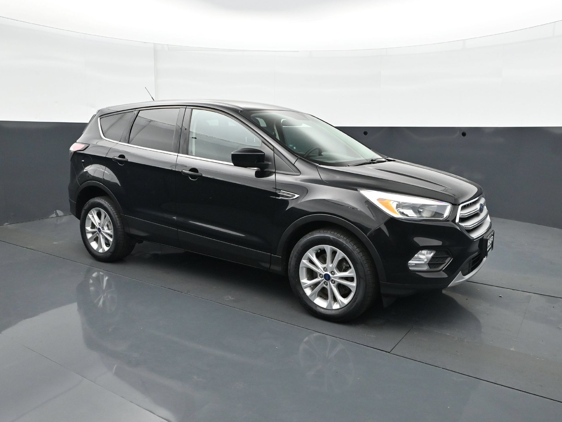 Used 2017 Ford Escape SE AWD/4WD image 9