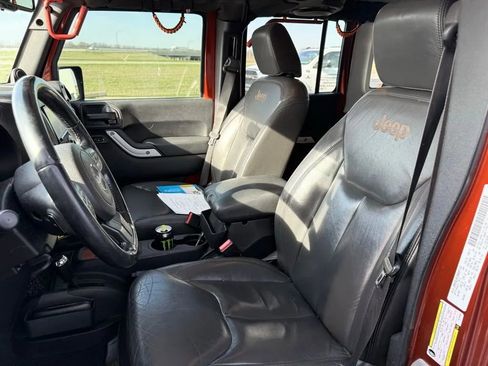 Used 2014 Jeep Wrangler Unlimited Sahara w/ Dual Top Group image 13