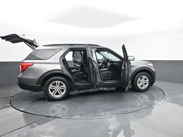 Used 2022 Ford Explorer XLT AWD/4WD image 29