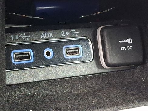 Used 2018 Jeep Grand Cherokee Altitude AWD/4WD image 24