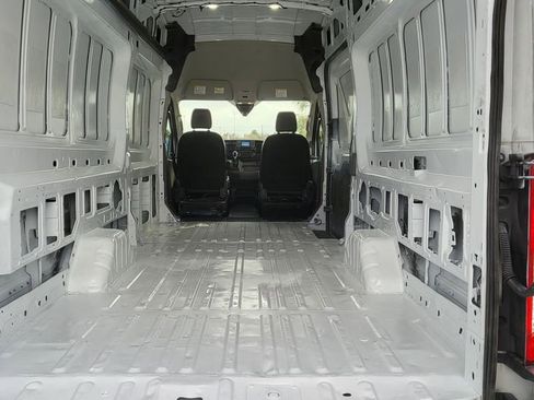 Used 2024 Ford Transit 250 148 High Roof Extended image 12