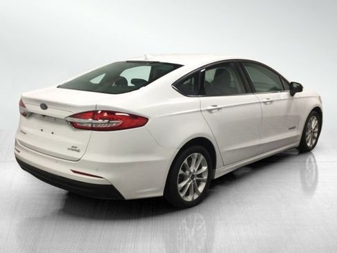 Used 2019 Ford Fusion SE image 5