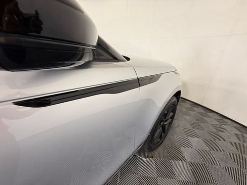 Used 2025 Land Rover Range Rover Velar S AWD/4WD image 47