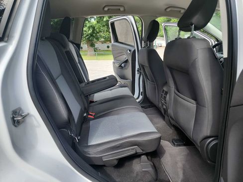 Used 2018 Ford Escape SE FWD image 30