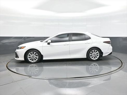 Certified 2023 Toyota Camry LE FWD image 6
