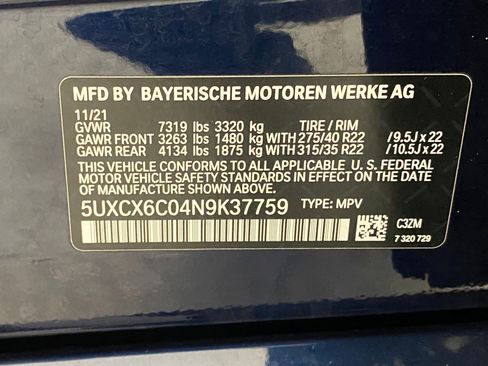 Used 2022 BMW X7 M50i w/ Dynamic Handling Package image 21