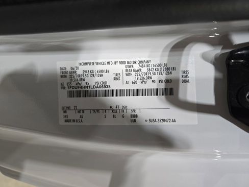 Used 2020 Ford F450 XL w/ Power Equipment Group image 30