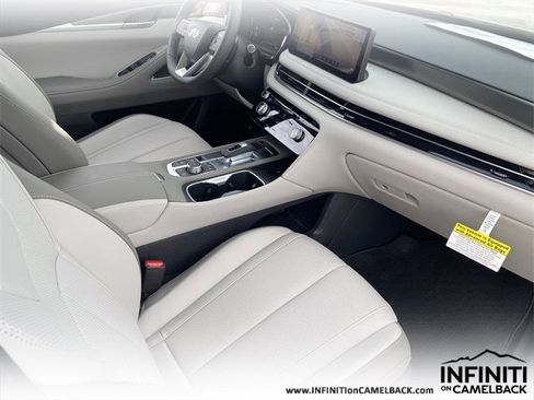 New 2026 INFINITI QX60 Luxe image 12