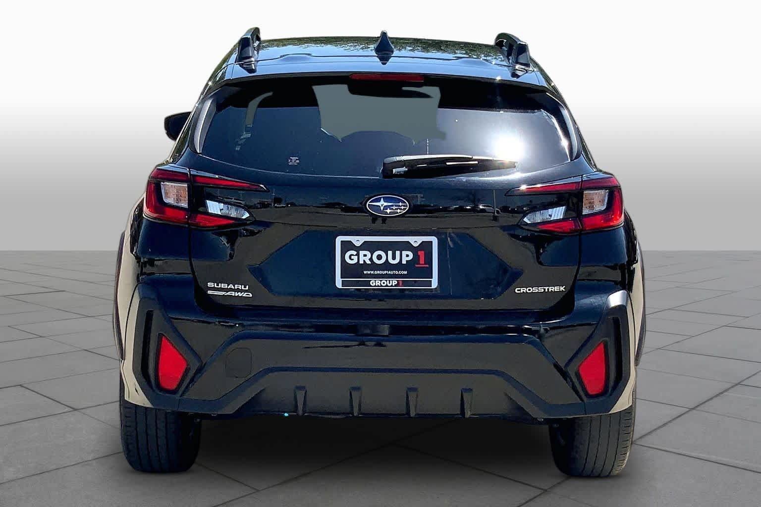 Used 2024 Subaru Crosstrek 2.0i Premium AWD/4WD image 5