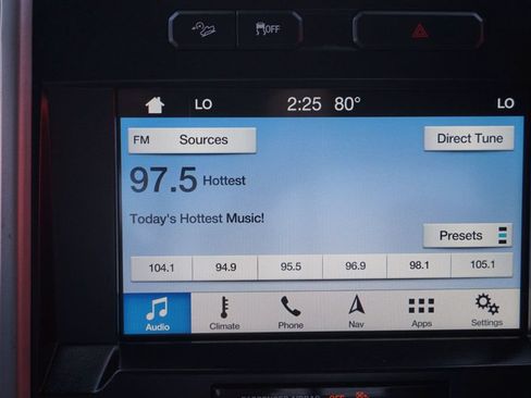 Used 2017 Ford F150 Lariat w/ Equipment Group 502A Luxury AWD/4WD image 35