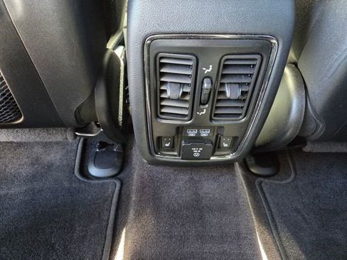 Used 2017 Dodge Durango R/T image 16