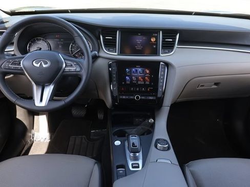 Used 2023 INFINITI QX50 Luxe FWD image 17