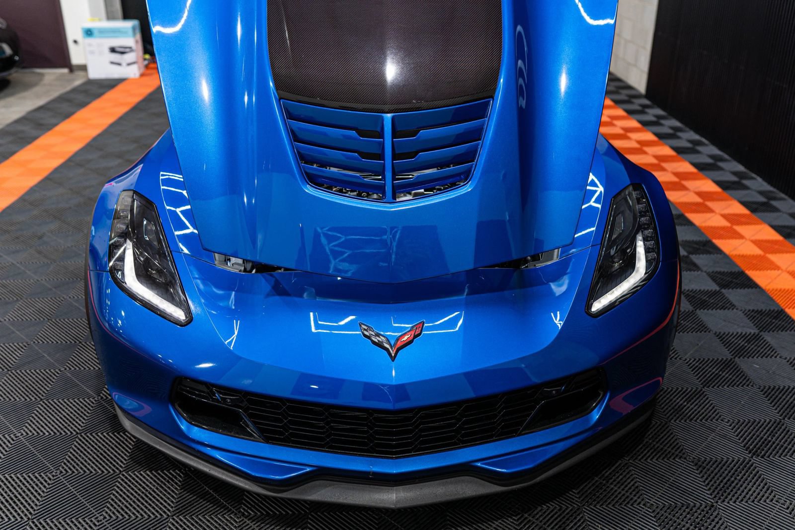 Used 2016 Chevrolet Corvette Z06 w/ 3LZ Preferred Equipment Group RWD image 9