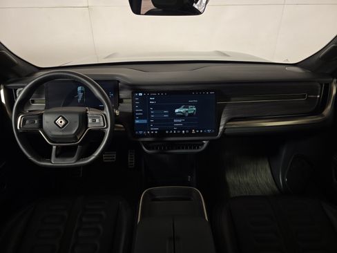 Used 2024 Rivian R1S Adventure AWD/4WD image 27