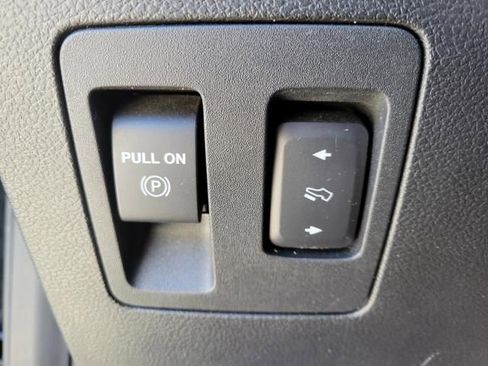 Used 2018 Ford F150 XLT w/ Equipment Group 302A Luxury AWD/4WD image 21