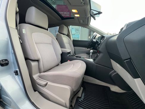 Used 2011 Nissan Rogue SV w/ Premium Pkg AWD/4WD image 19