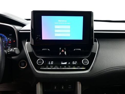 Used 2023 Toyota Corolla Cross XLE w/ Convenience Package FWD image 22